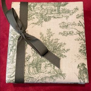 NEW Cloth-Wrapped Photo Album